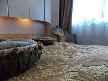 Weena House